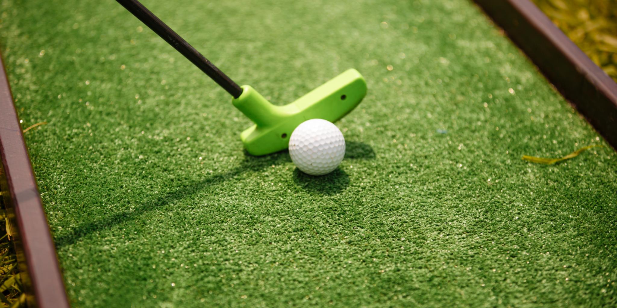 Minigolf spielen